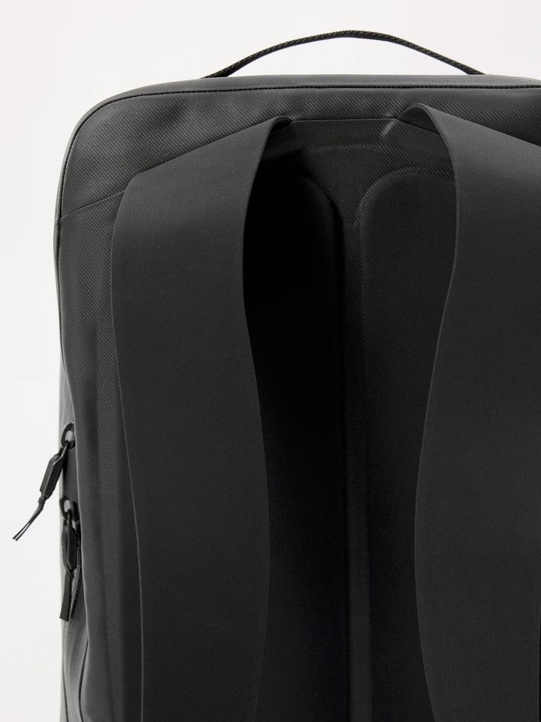 Veilance Anodic BackPackの商品画像