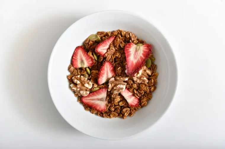 ストロベリーグラノーラ STRAWBERRYの商品画像